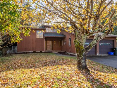 2395 Wall St, North Bend, OR, 97459