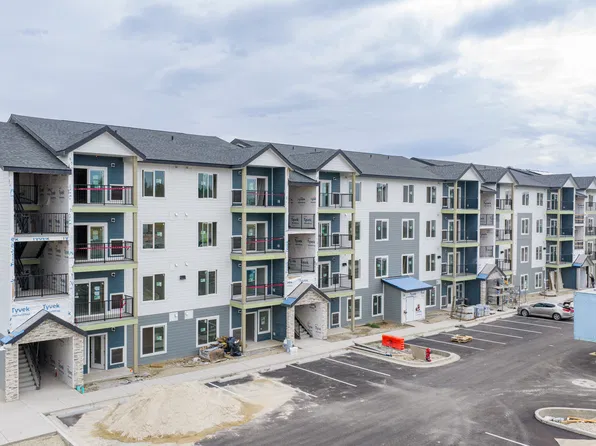 Novella Apartments