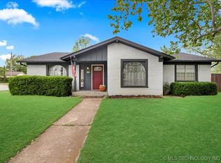 700 N Village Ave, Broken Arrow, OK 74012