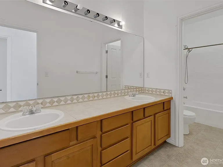6735 Montevista Dr SE — Photo 12