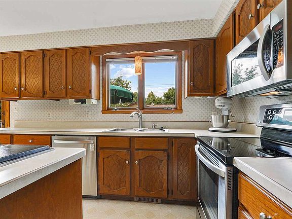 Over look the backyard while you spend time in the kitchen!