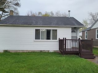 21128 Rensselaer St, Farmington Hills, MI 48336