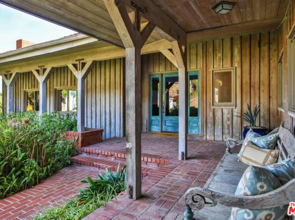 3825 Malibu Country Dr, Malibu, CA 90265