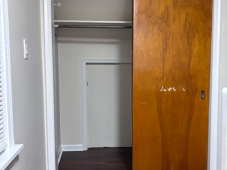 20211 Biltmore St — Photo 22