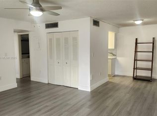 7231 Miami Lakes Dr APT C20, Hialeah, FL 33014