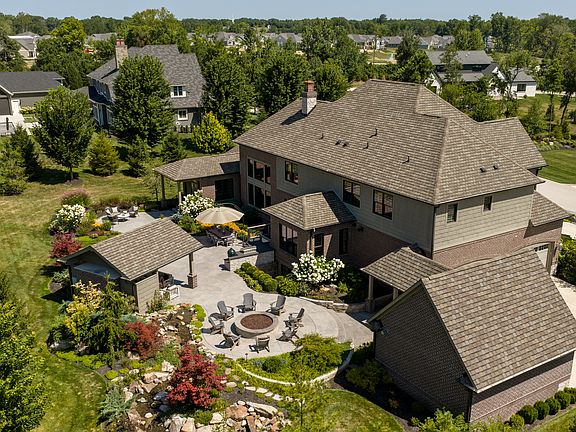 4th image of 6760 Wellington Cir