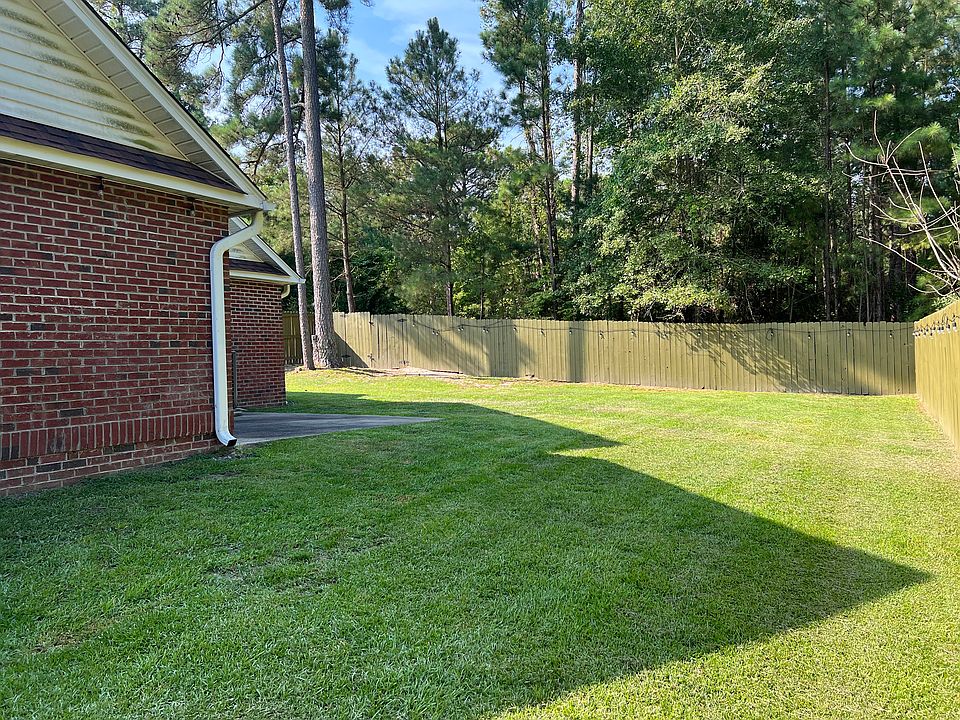 Exterior - Back yard