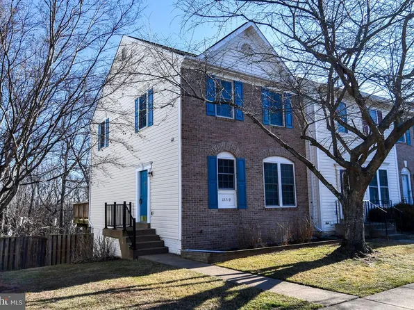 15719 Lansdale Pl, Dumfries, VA 22025