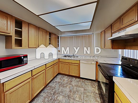 4th image of 3217 W Laurie Ln