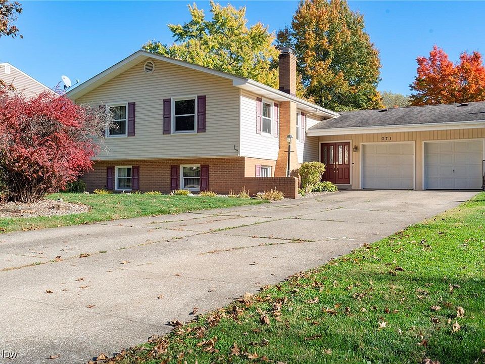 1st image of 371 Green Hill Dr