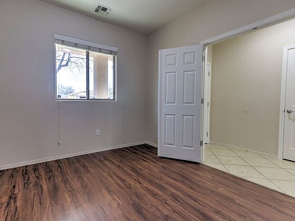 5th image of 384 W Corte Planga