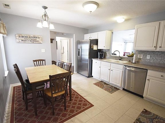 4th image of 3515 Firethorn Dr