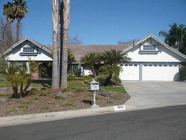 Courtesy of Park Place GMAC Real Estate