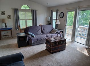 3006 Beacon Hill Dr, Southampton, PA 18966