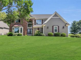 9620 Falcon Ridge Dr, Lenexa, KS 66220