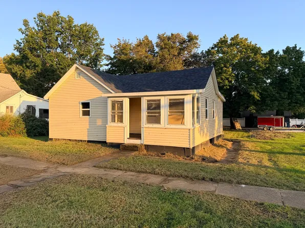 105 North St, Bureau, IL 61315