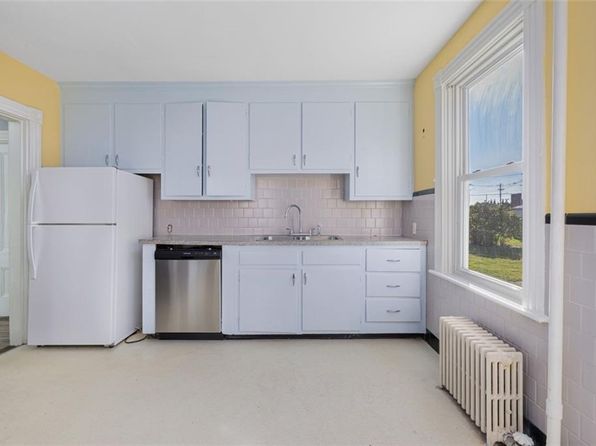 warwick-rhode-island-65915748 picture