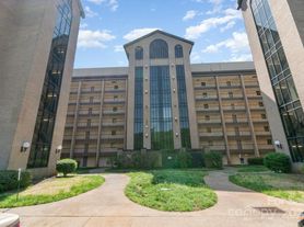 211 Heritage Blvd