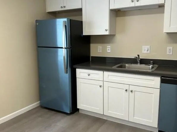 20463 John Dr APT 3, Castro Valley, CA 94546