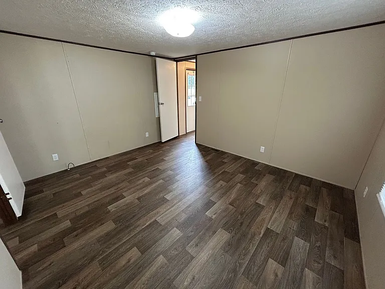 1115 Teneile St — Photo 3