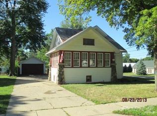 402 E Elm St, Durand, MI 48429