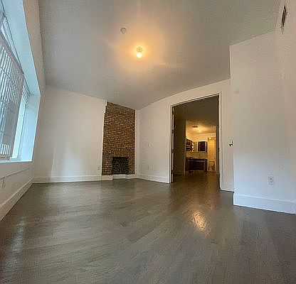 2nd image of 1076 Bergen St #1F
