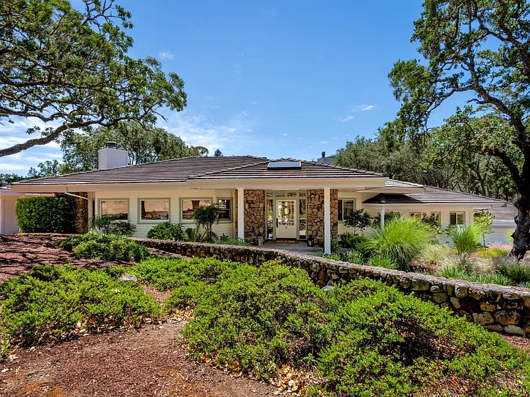 300 Shiloh Valley Ct — Photo 2
