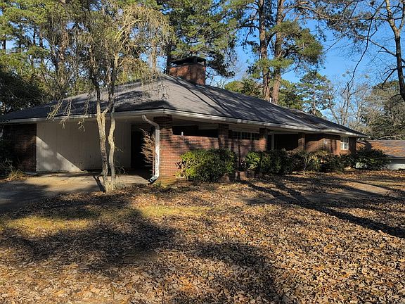 3rd image of 702 Browning Dr