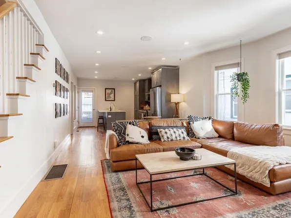 38 Edwin St Unit 1, Dorchester, MA 02124