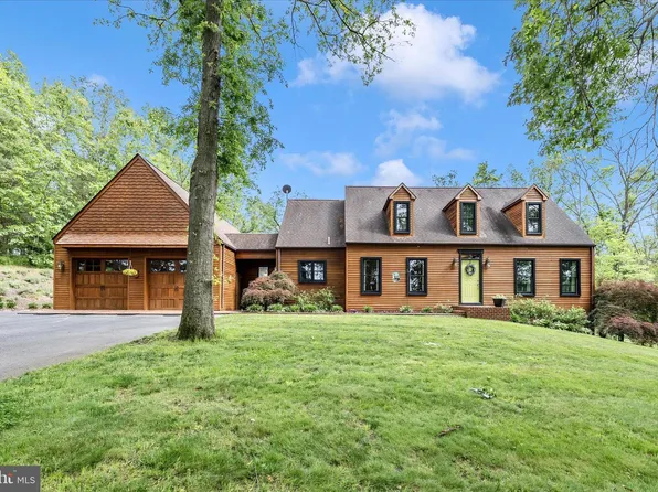 15810 Spade Rd, Hagerstown, MD 21740