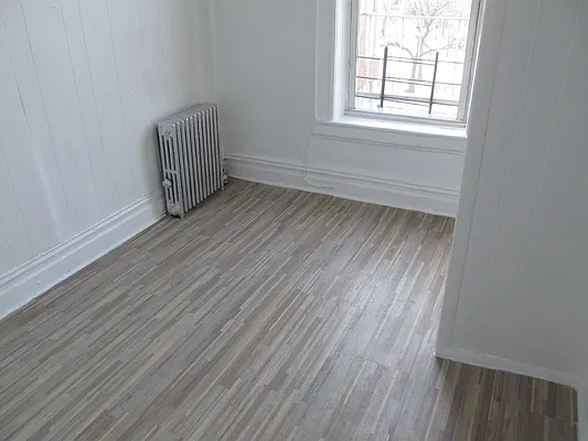 Rented by FlatFinders Realty | media 24