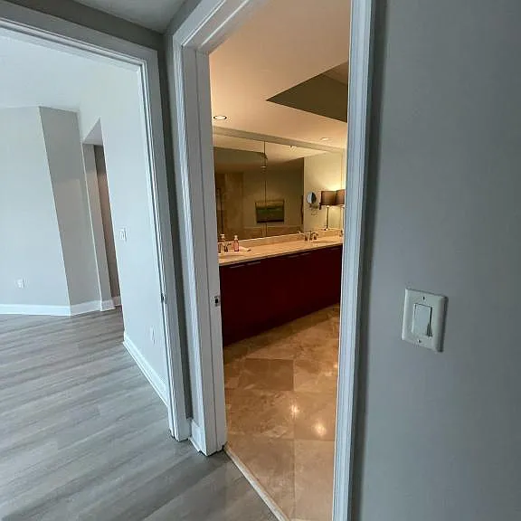 241 Riverside Dr — Photo 22