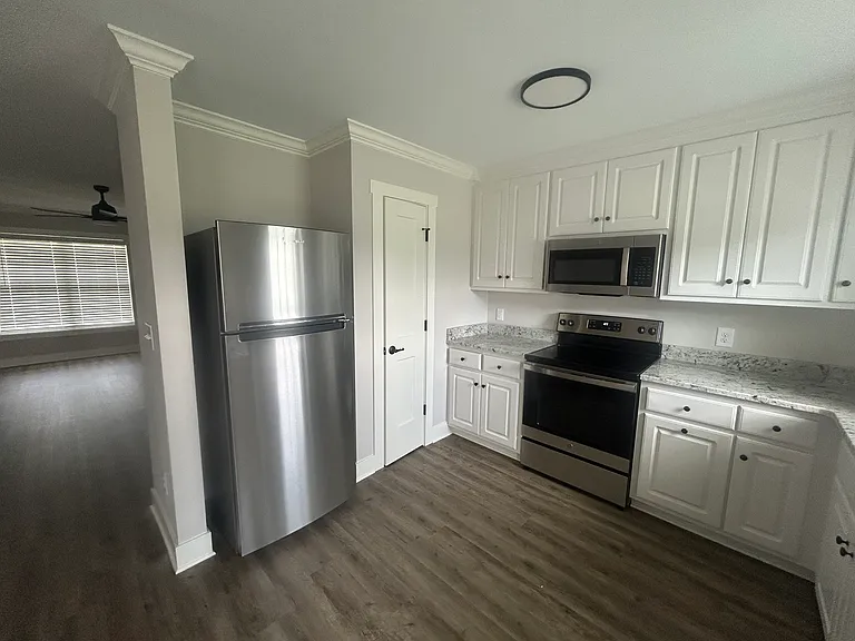 630 Casey Dr — Photo 4