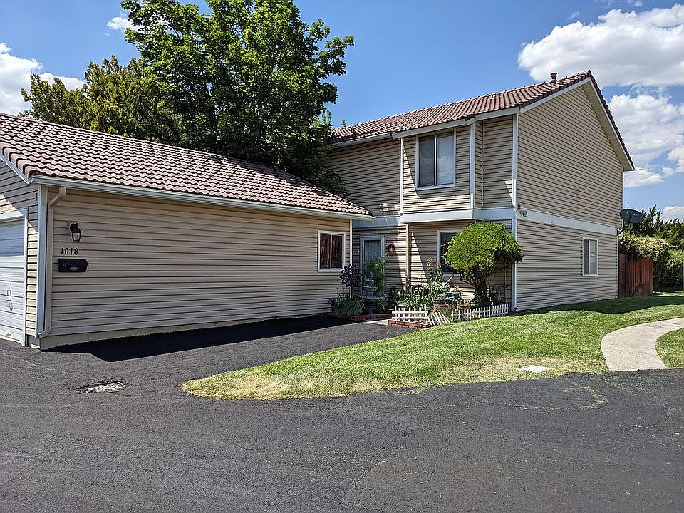 1st image of 1018 Bradley Sq
