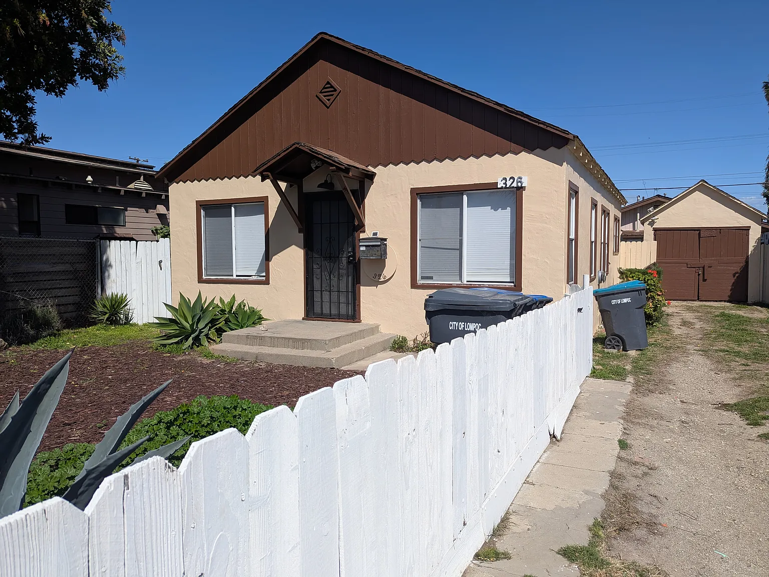2 bed, $1,895 — Photo 1