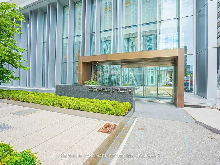42 Charles St E #3209 — Photo 2