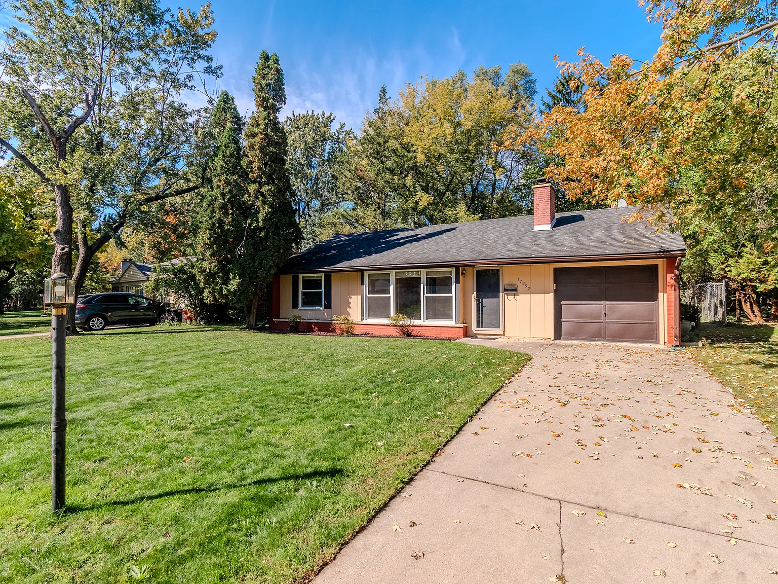 3 bed, 1198 sqft, $1,800 — Photo 2