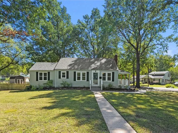 2741 Windsor Ave, Independence, MO 64052