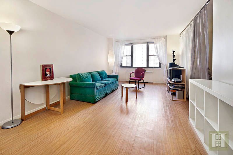 2nd image of 165 W 66th St APT 20H