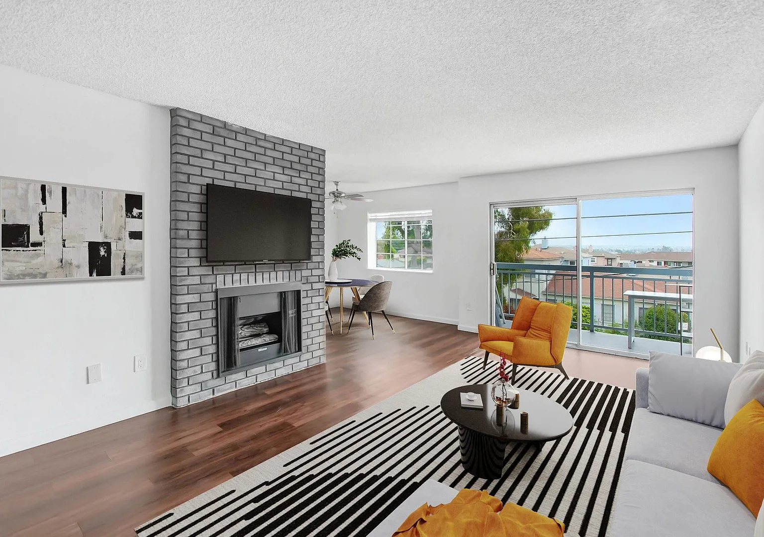 Centinela Apartments — Photo 3