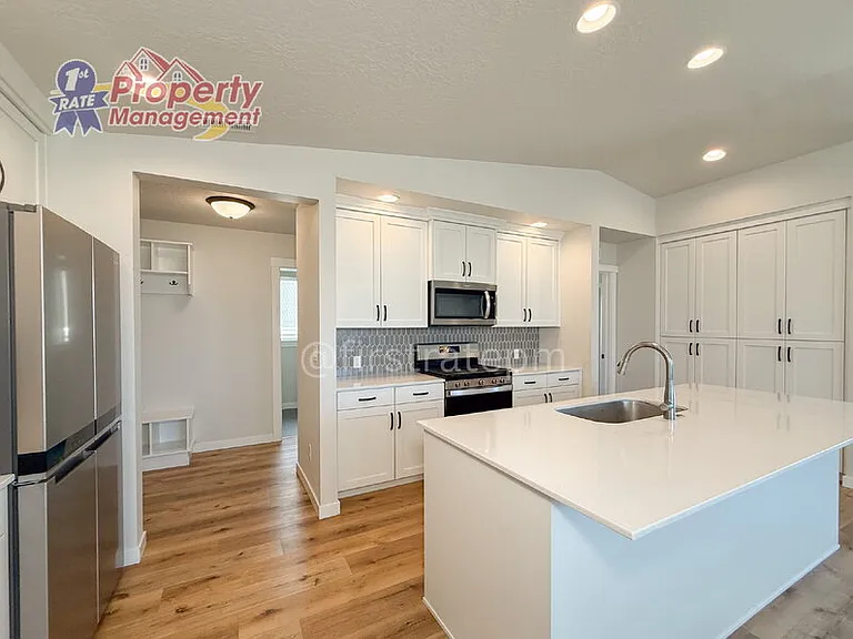 4186 S Solaris Ave — Photo 10