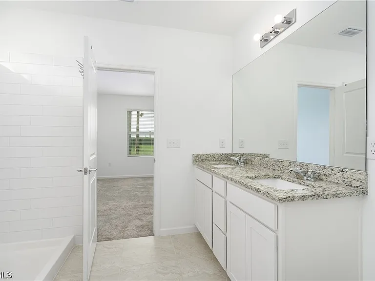 42380 Cascade Dr — Photo 8