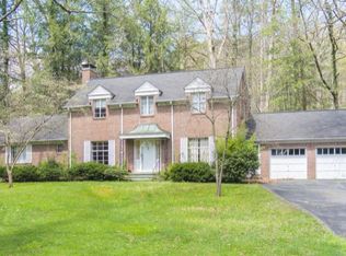 5301 Green Valley Dr, Knoxville, TN 37914