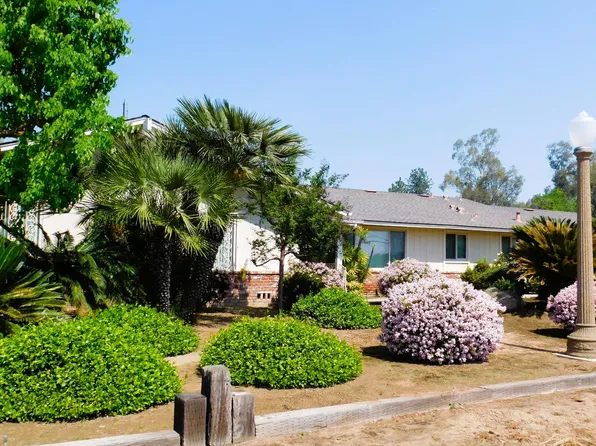 9214 E Belmont Ave, Sanger, CA 93657