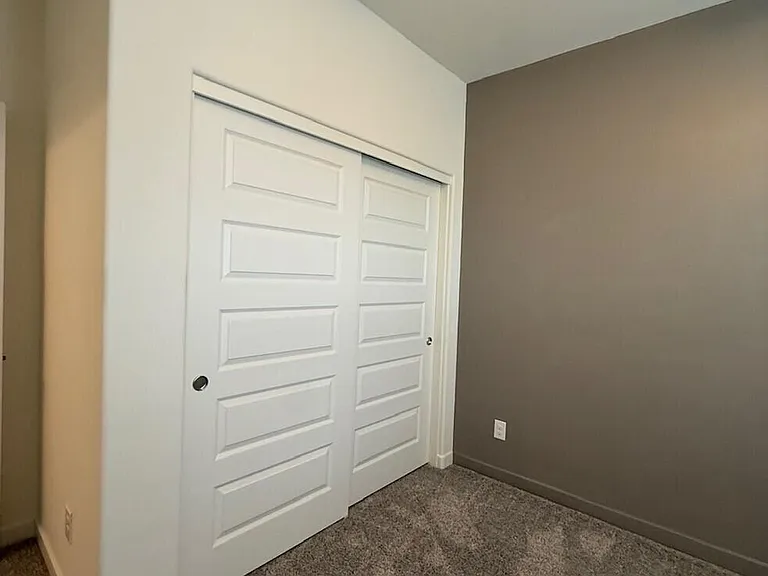 4038 E Erie St #104 — Photo 18