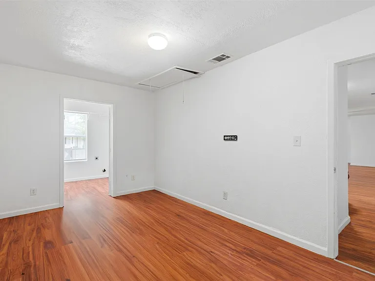 206 Oscar St — Photo 21