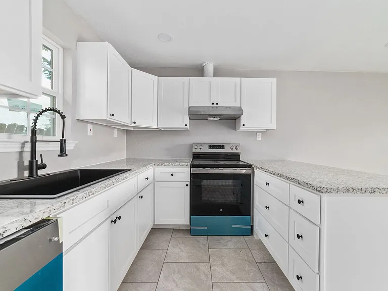 Audrey Lane Townhomes — Photo 12