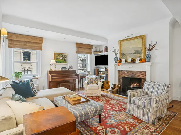 2 East 75th Street image 1 of 9