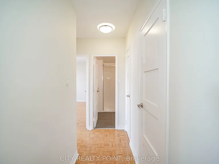 10 Shallmar Blvd #211 — Photo 17