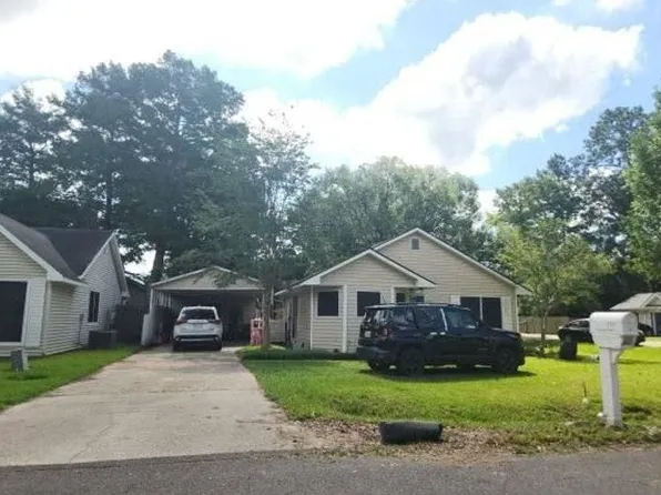 133 Marietta Dr, Youngsville, LA 70592